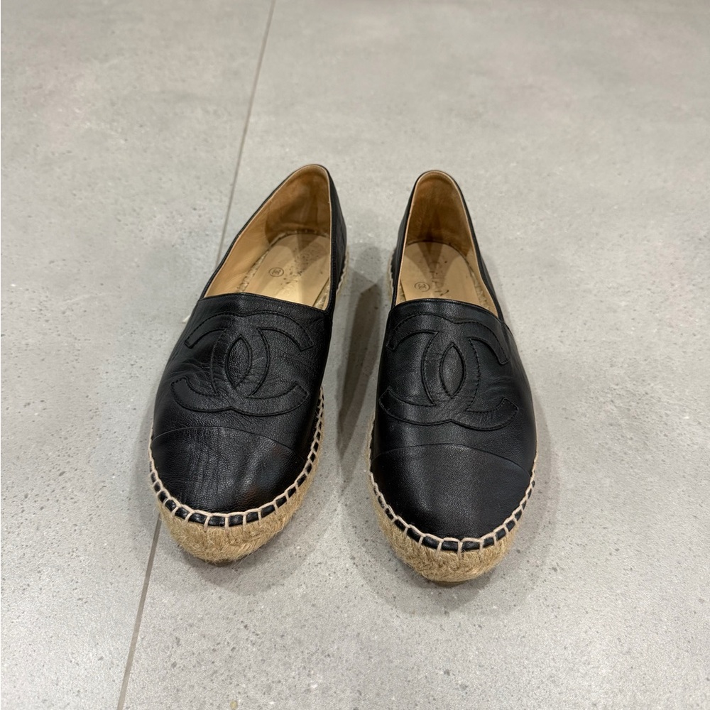 Black Leather Espadrille Slip-Ons Chanel authentic
